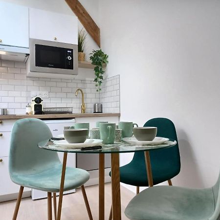 شقة #Seasons. 2' From Av Champagne. Design Cocoonig. New إيبيرني المظهر الخارجي الصورة
